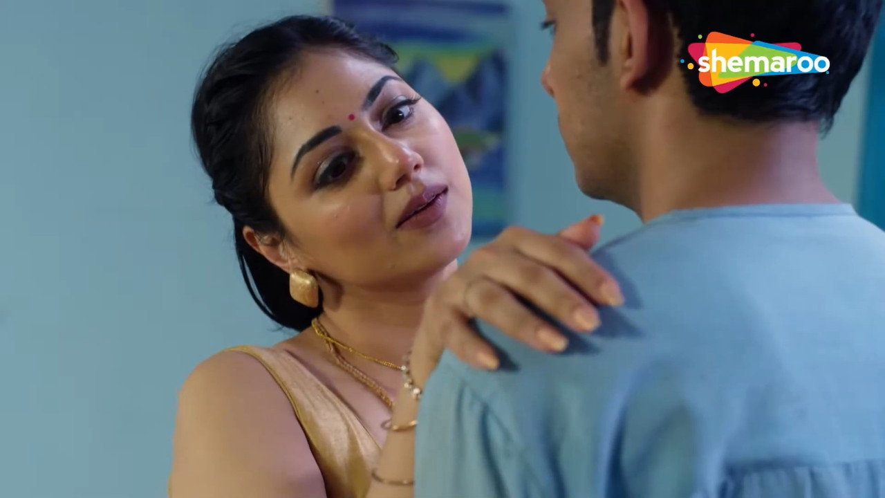 Rima Vohra Sexy Fleshy Big Deep Navel from Crime Show-Scenes Only.mkv_snapshot_01.00.457