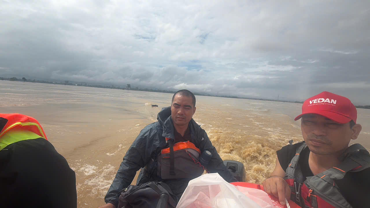 z7170005859738-aa92befd59de435dbea534679a9e3547