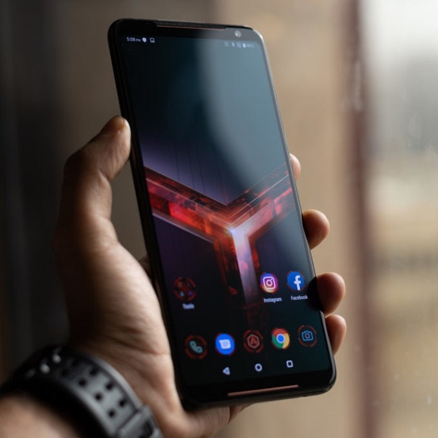 Asus ROG Phone 2 - 6000 mAh battery