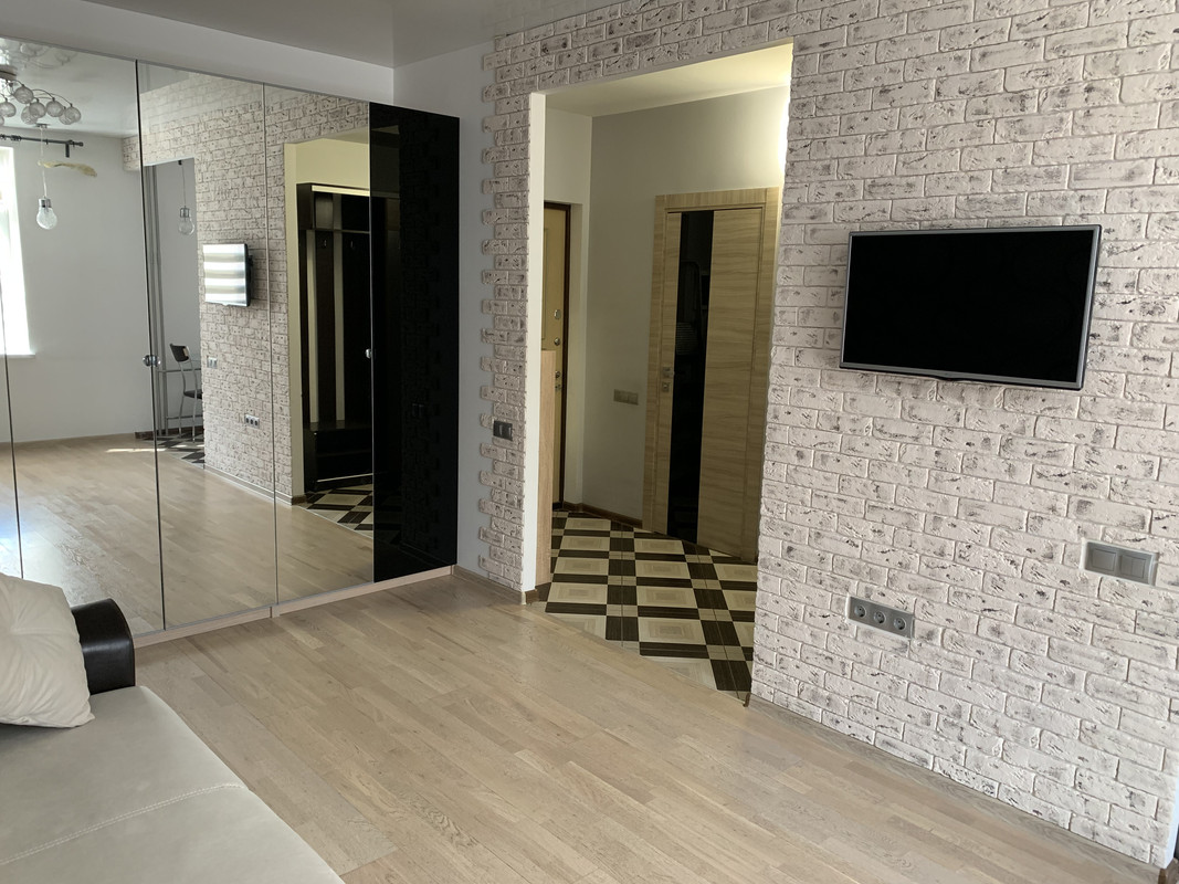 0AF46B70-F80D-4DF9-BC5C-4414B908634D