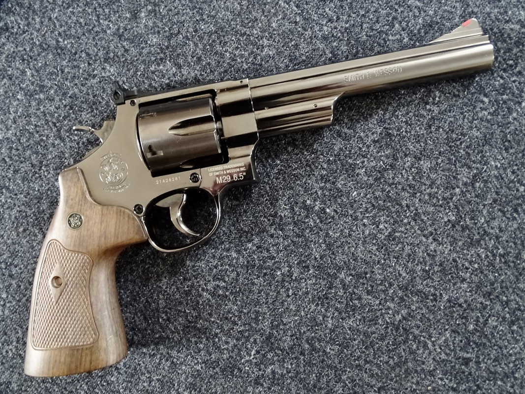 A78055CC-7A6A-4512-969E-17900AB92445