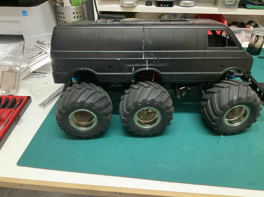 6-FB4-FFEB-9777-43-B9-B897-BB5040-C8-F83