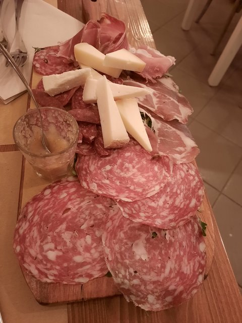 Respirar y saborear la Toscana. 9 días - Blogs de Italia - DIA 1. VALENCIA-PISA. SAN GIMIGNANO: LA MANHATTAN DE LA EDAD MEDIA. (5)