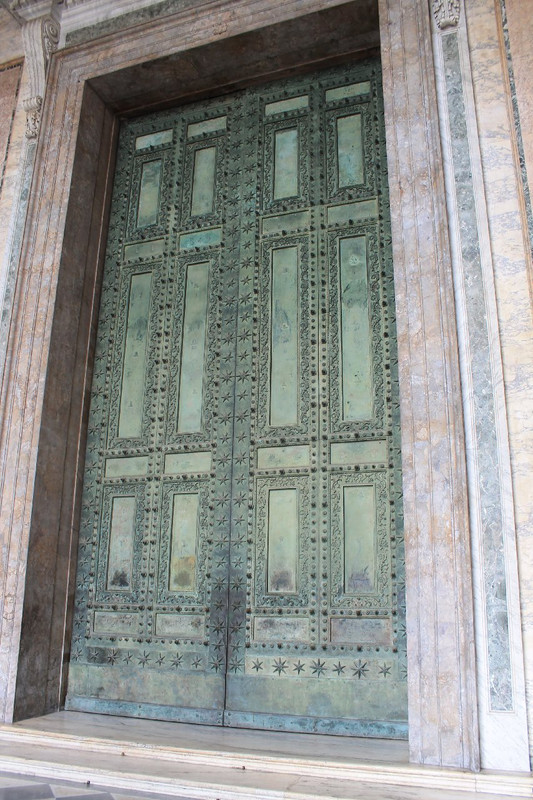 17 Юб.Ворота.Латеран