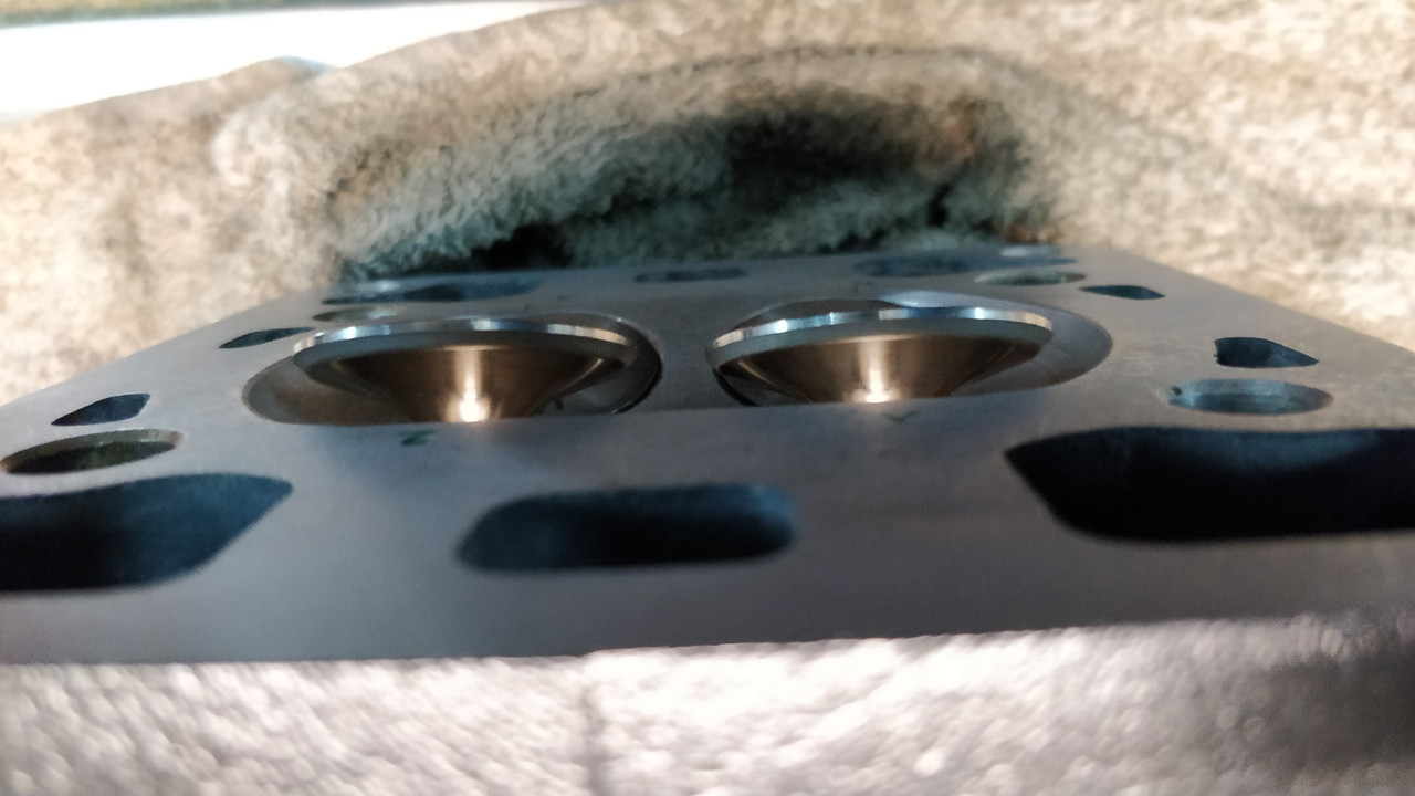 Detail angle des portées de soupapes admission (1.45mm de portée