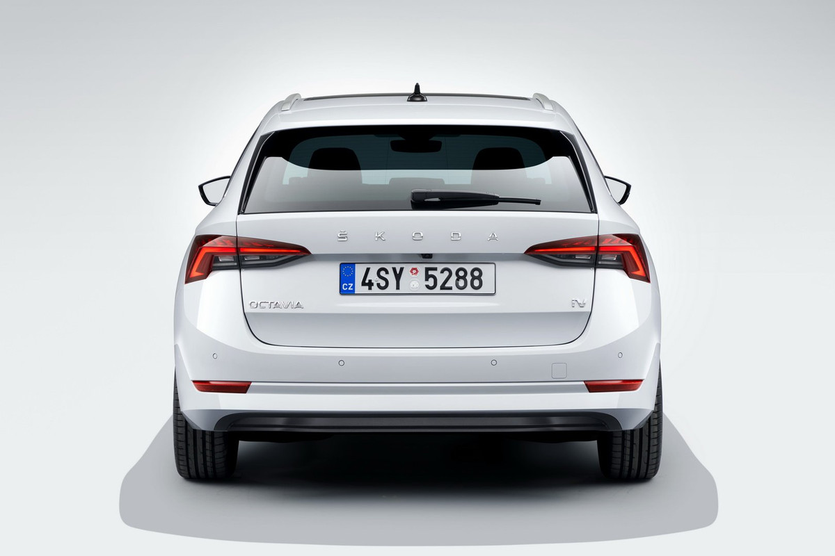 2020 Skoda Octavia (72)