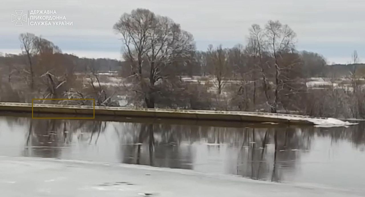 1019 River link pontoon (for unknown floating bridge system) capt 07 01 24