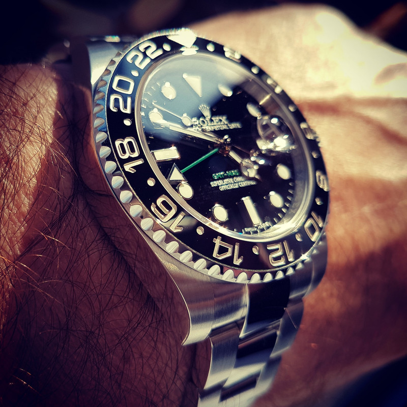 Rolex GMT Master II 40mm Ref 116710LN (2)