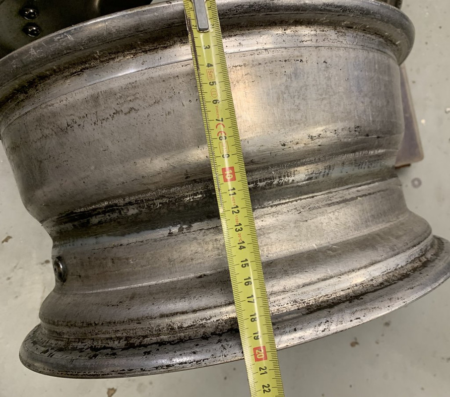 F741B9D7-42B3-459F-AD84-3814BA597A86