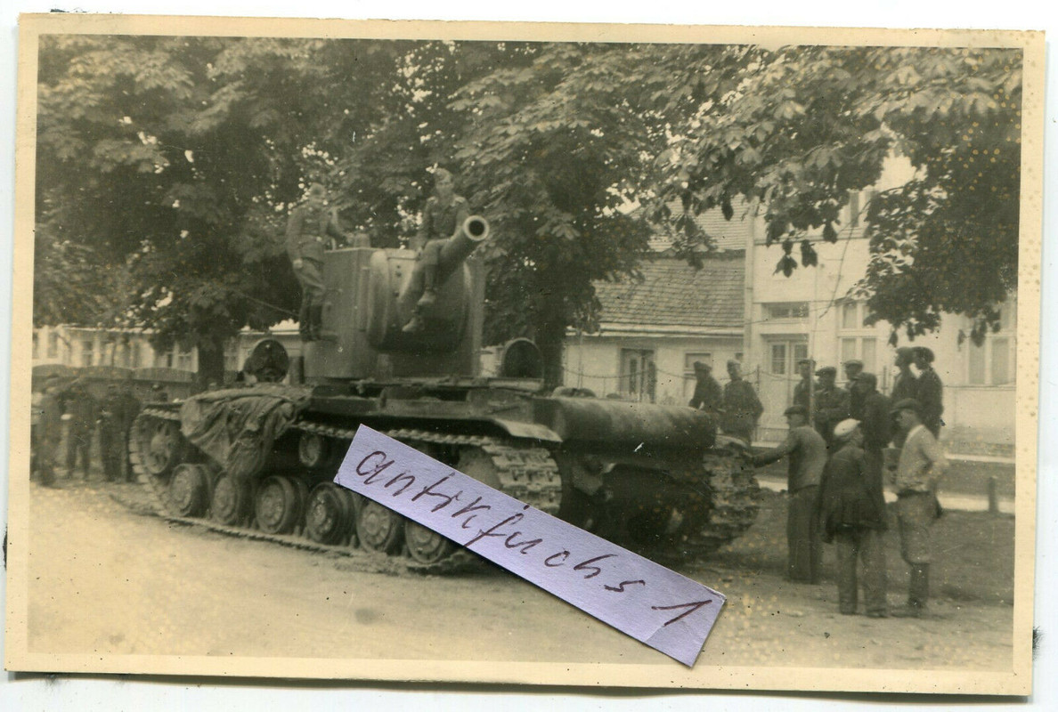 verlassener schwerer Rußland aus Rußland im Dorf Zollkino im 2.WK.