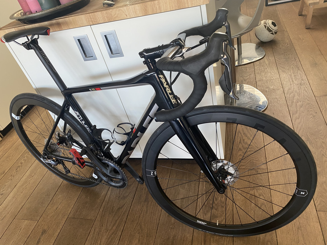 0E2D1E01-FDF1-4F16-95FD-750C3C6BD71C