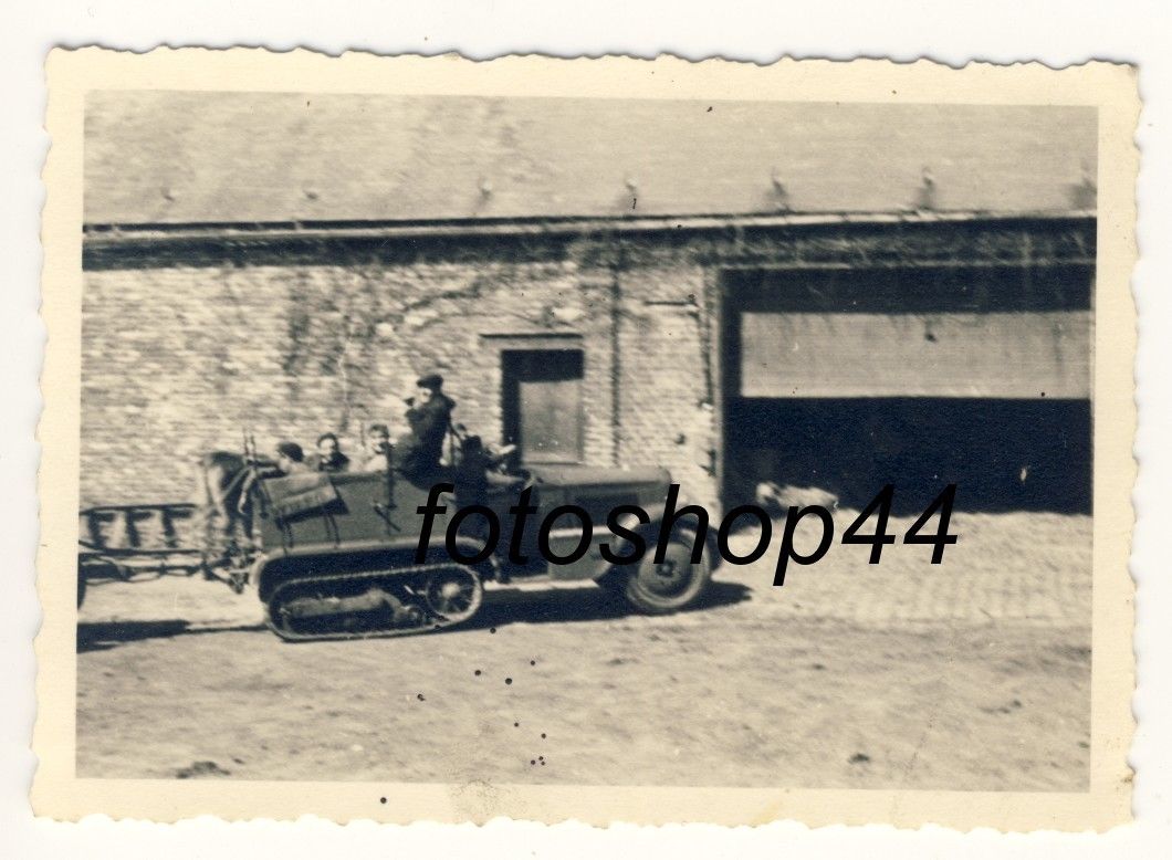 französisches SdKFZ Halbkette Beute