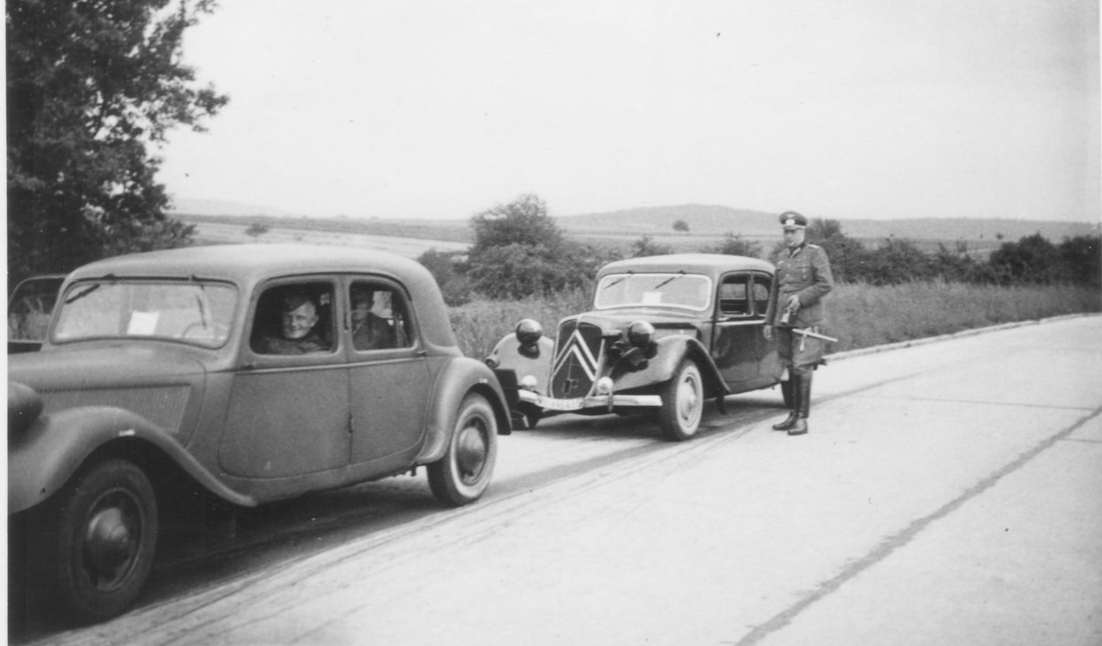 15 SIX Bav 1