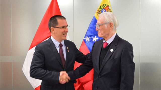 Jorge Arreaza, Héctor Béjar