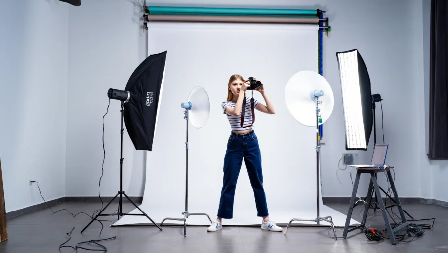 Девушка начинает свое дело в фотосъемке