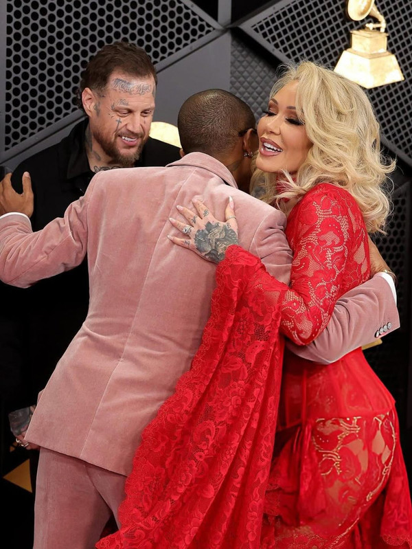 LV_ers_pharrell_lbuddy22_at_68th_Grammy_awards_Christina_House_Kevin_Mazur_John_Shear_(10)