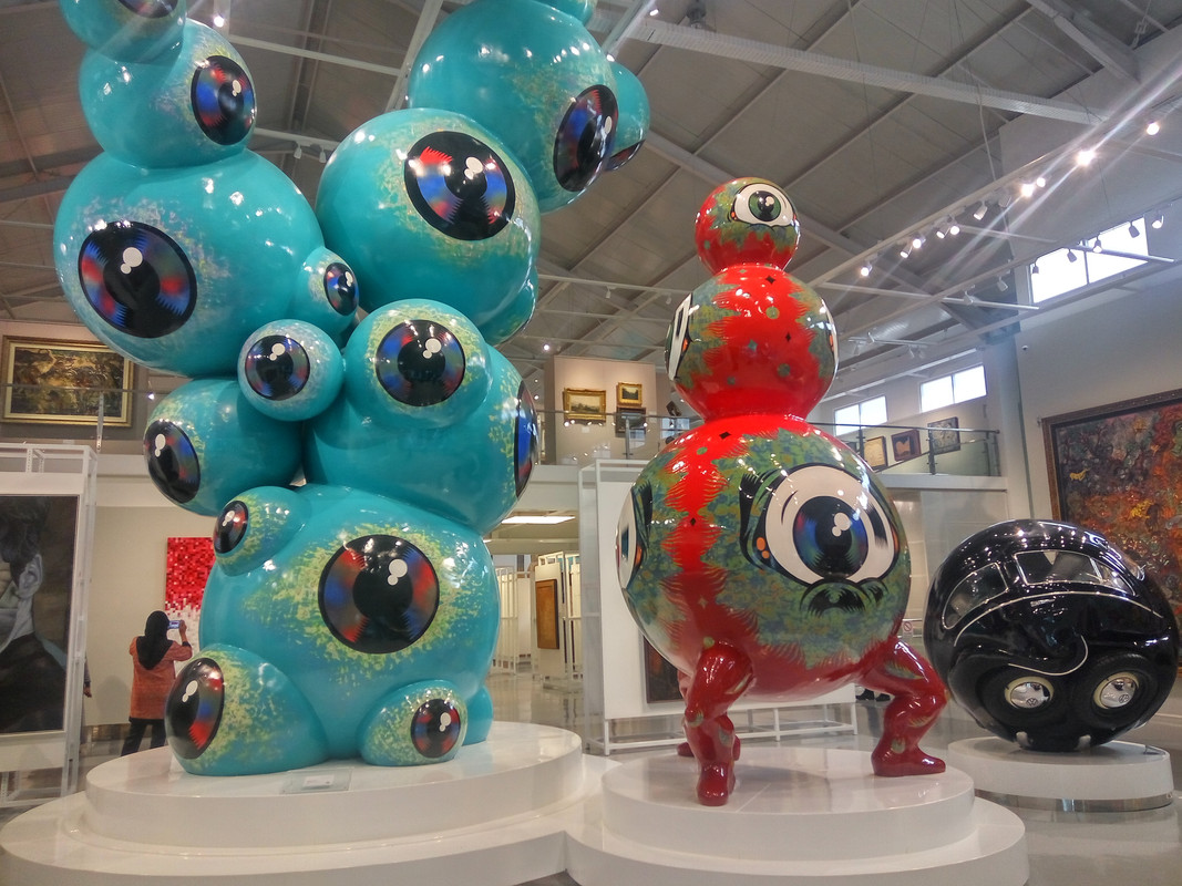 Floating Eyes karya Wendhar Riyadi