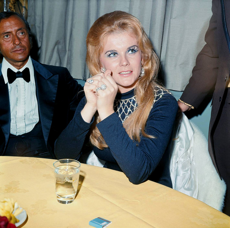 Ann-Margret_54