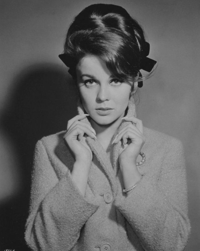 Ann-Margret_mb03