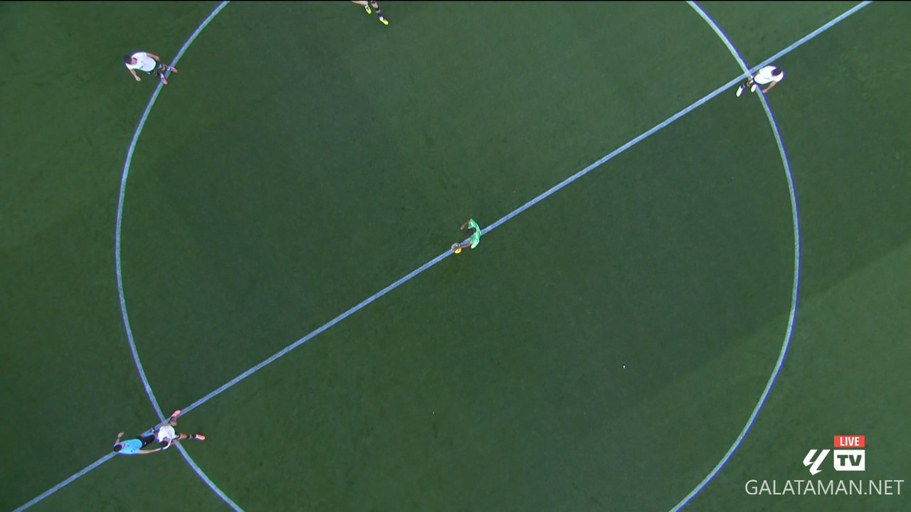 [Image: 04-20-18-10-00-La-Liga-TV-FHD-Valencia-v...18-721.jpg]
