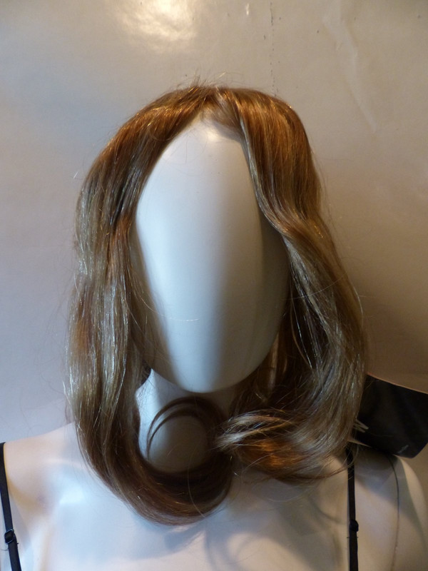 CLUB WOMEN CELINE BLONDE 20" PO:7561 100% REMY HUMAN HAIR WIG