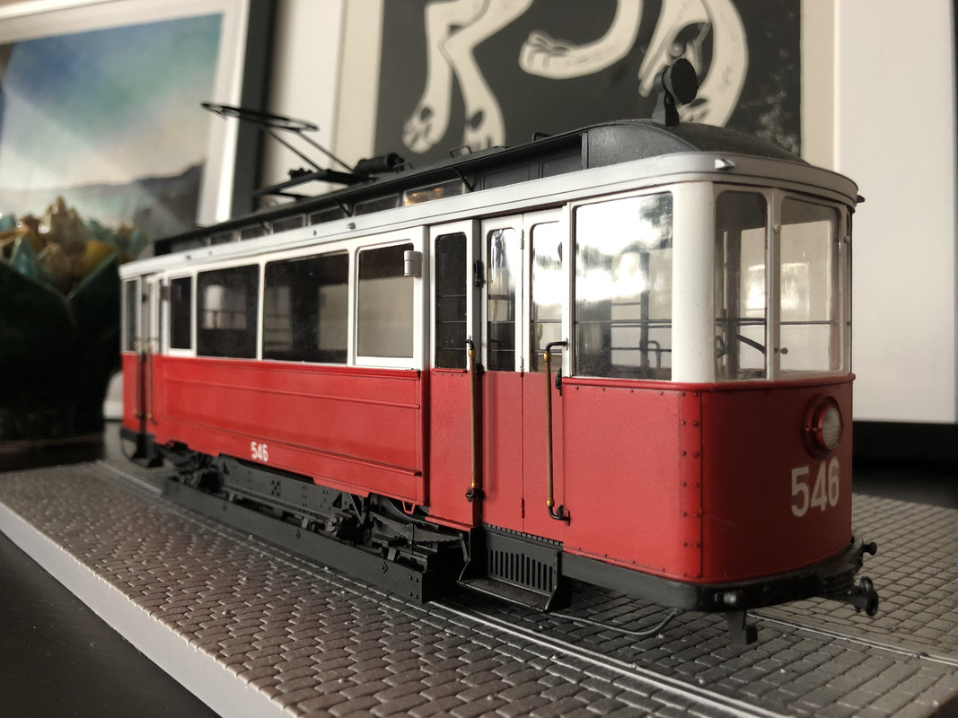 607B466B-2DC0-4F39-BBDB-5BD87EED0B0B