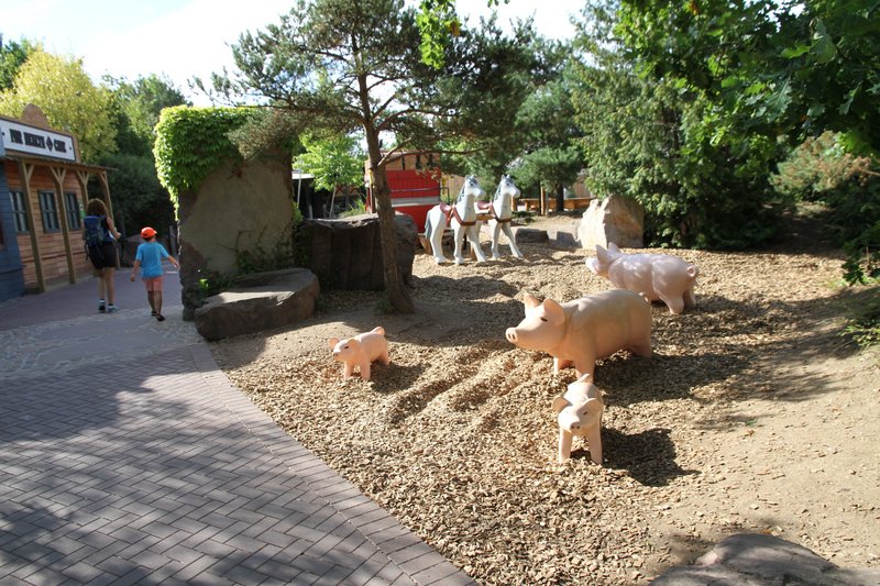 50 sombras del verde en Suiza y Alemania - Blogs de Suiza - PLAYMOBIL FUN PARK (con protocolo covid) - NOCHE EN NUREMBERG (2)