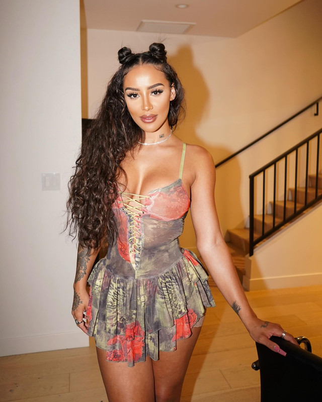 whitneyfromhoustonn posts 2024-07-18 15.08 C9lIuHtygrU_1_2 451984124_18445937485029280_5090488001285