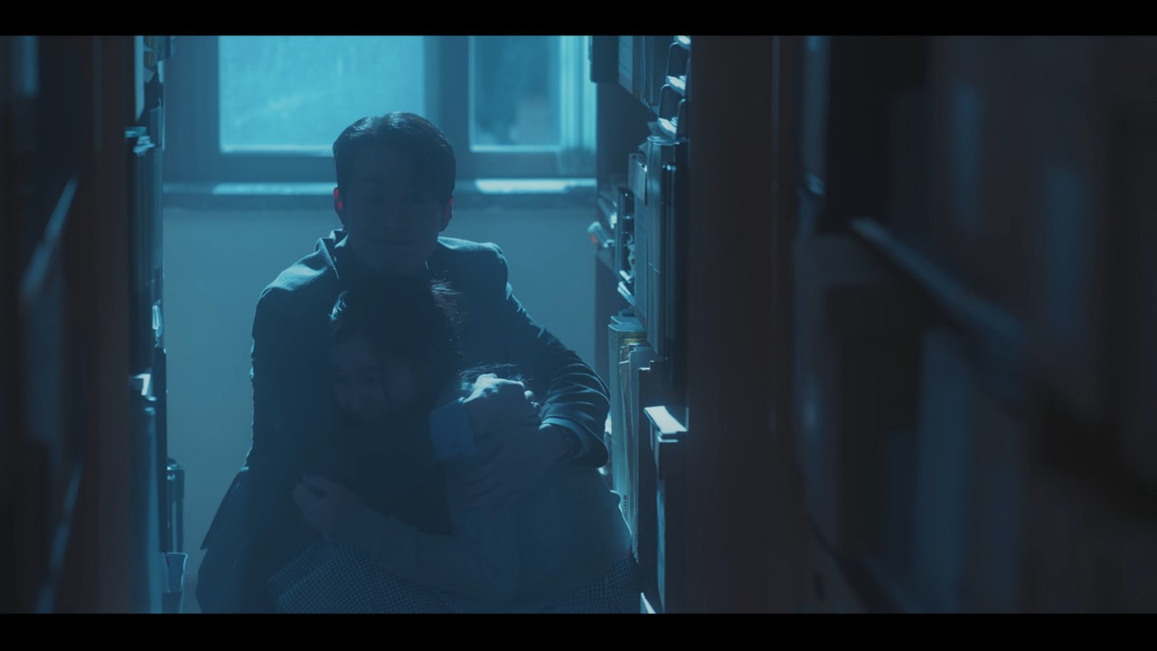 VS Netflix Dynamite Kiss E11Masterofthe Poker Face 26 43