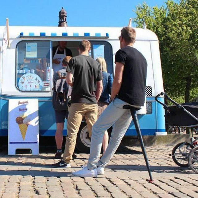 Легко рождаются желанья, но их мешает лень вершить