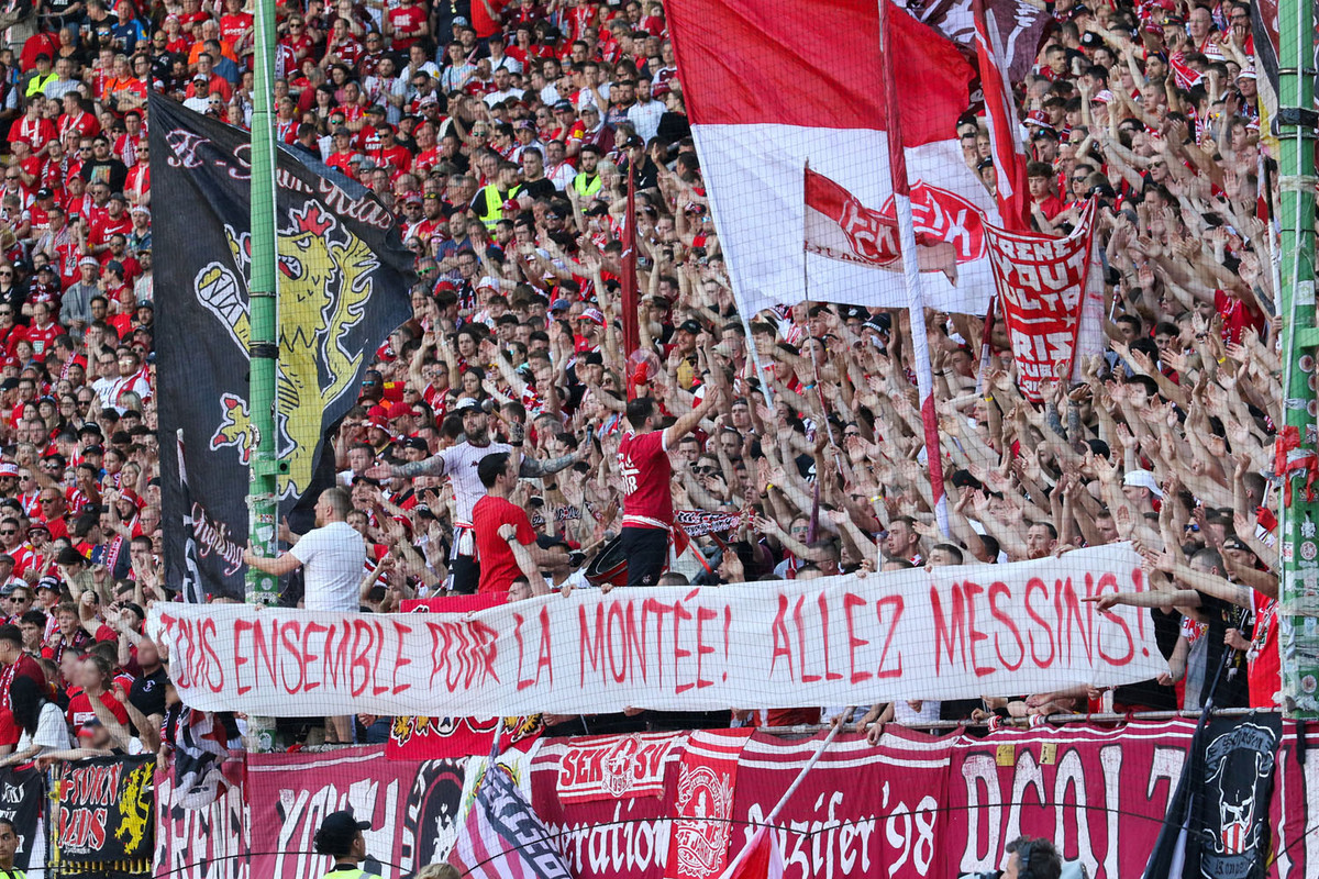 1-fc-kaiserslautern-fortuna-duesseldorf-2-bundesliga-2022-2023-26