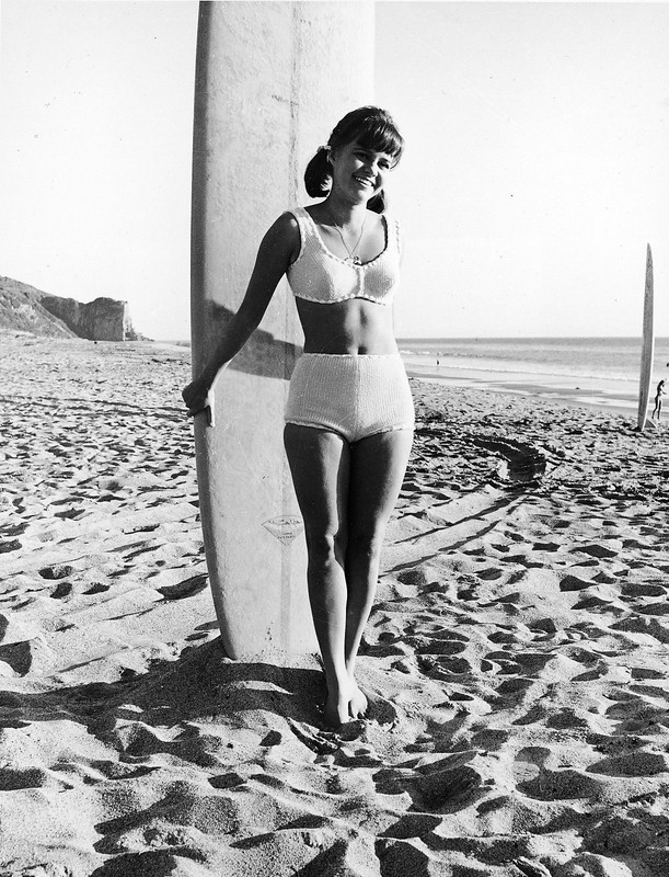 Sally_Field_b90