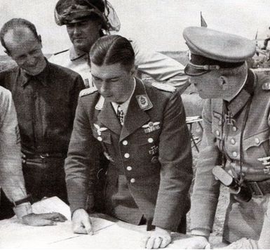 Junto al as de la Luftwaffe Werner Mölders. Julio de 1941
