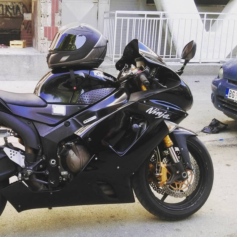 31172081_10213915958045822_5745804778982604800_n