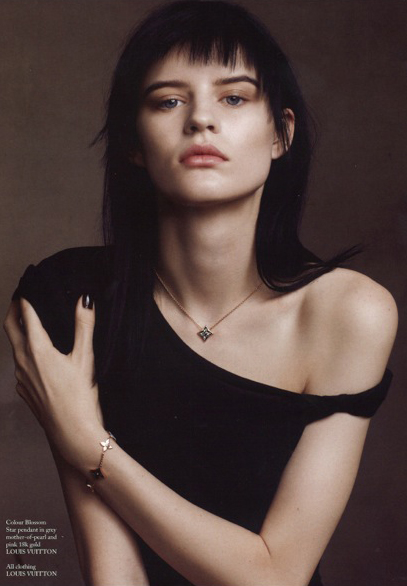 05_THEHIVE_BLOGS_HANNAH ELYSE GLASS MAGAZINE