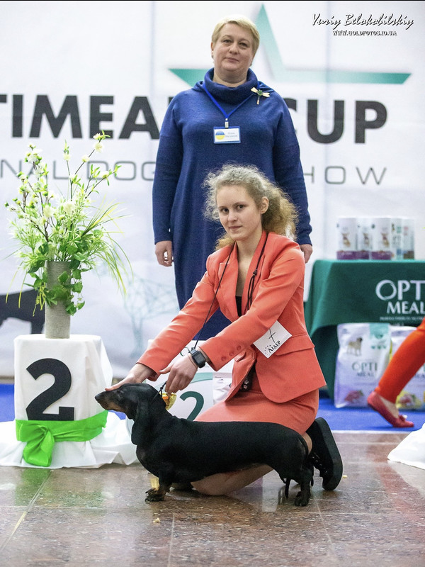 EFE615E4-A557-4F1A-8C37-7FD327270972