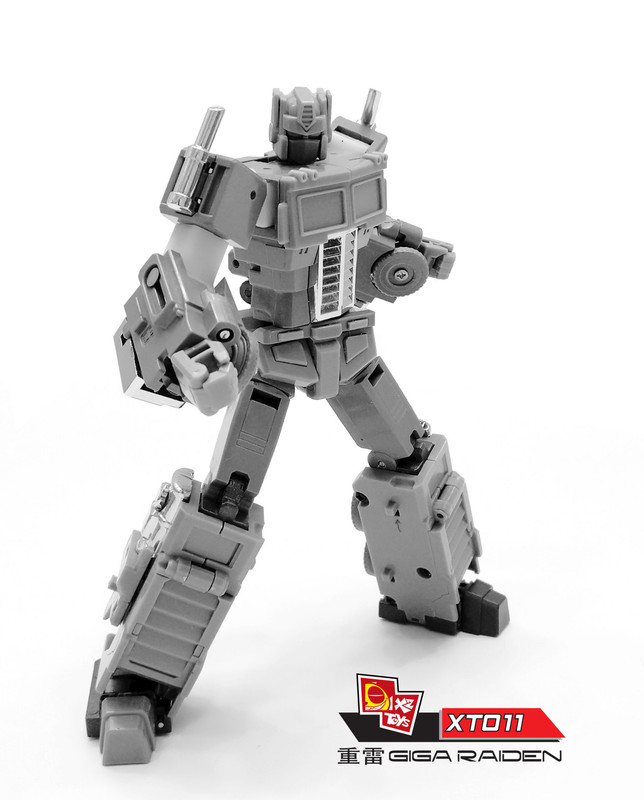 01-X2-Toys-Giga-Raiden