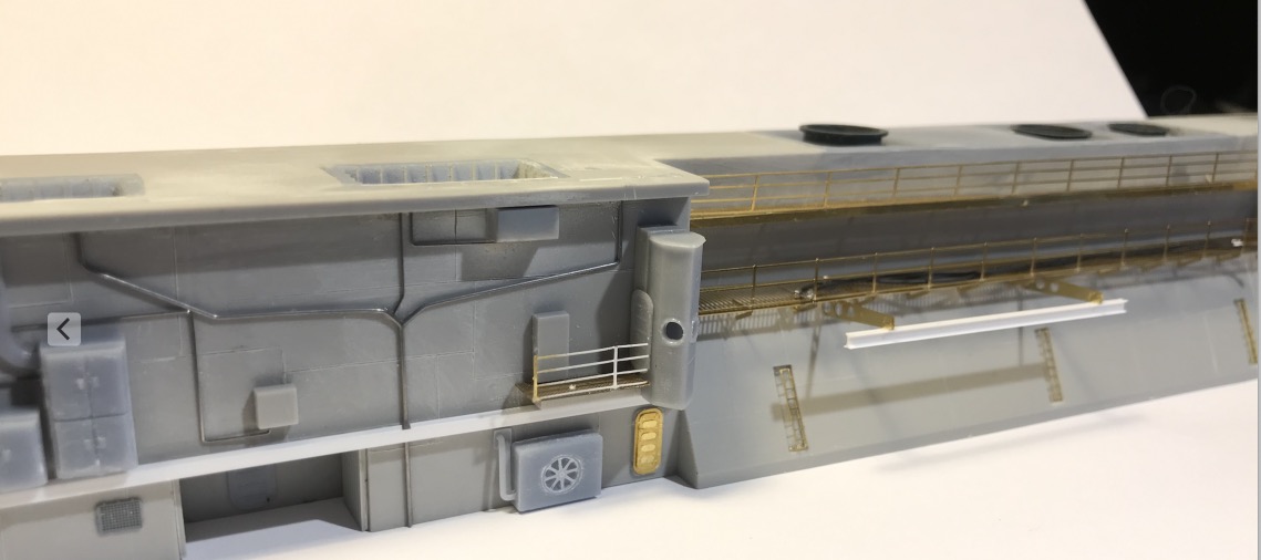 << USS Hornet CV-8 Merit International | N° 62001 | 1:200 >> - Page 11 Screenshot-2020-06-11-20-32-23-284