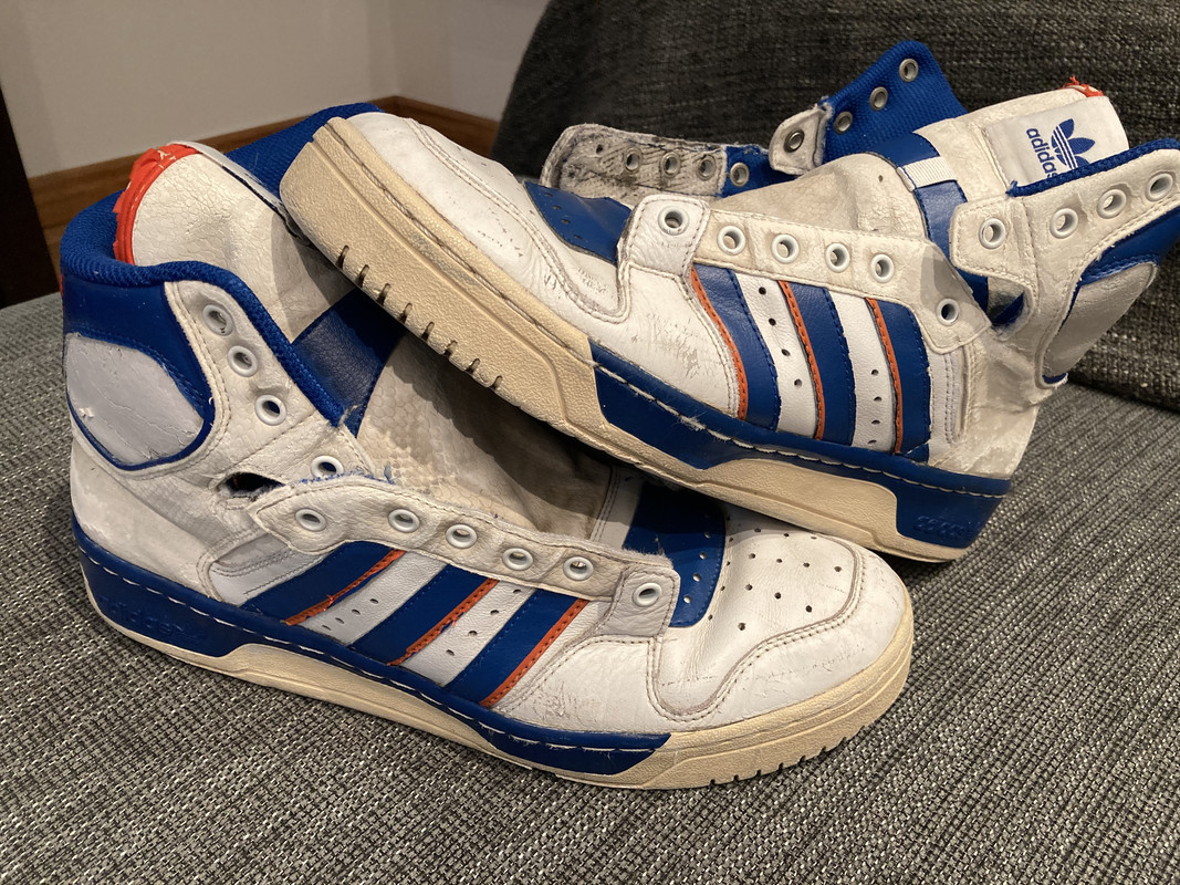 79EE17BF-1135-44D4-9C41-3D68ECA9F61C