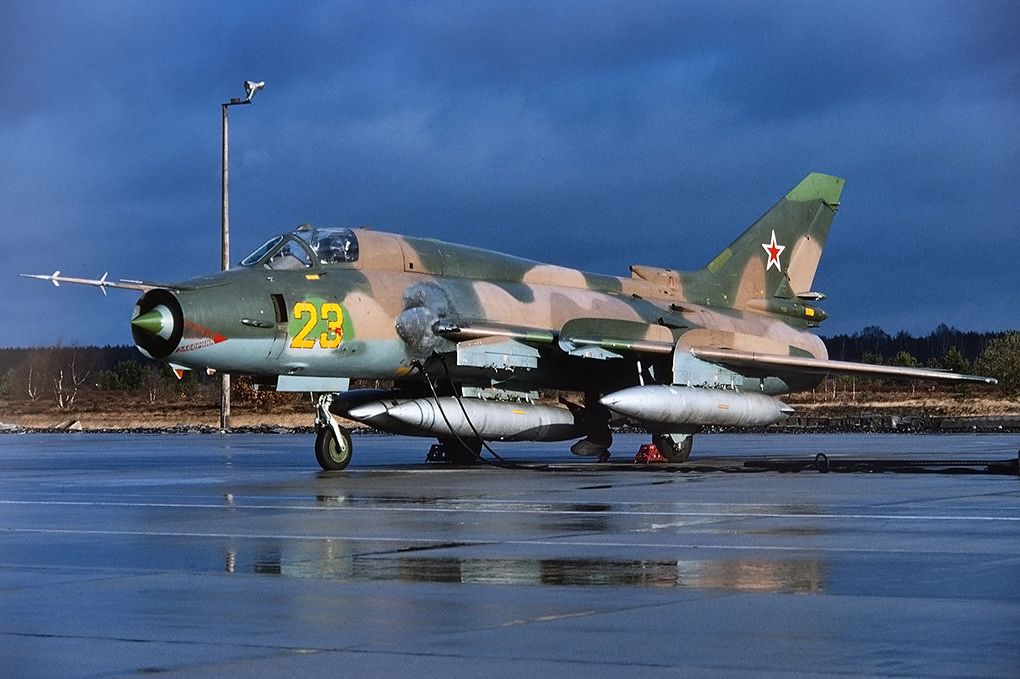 20 GvAPIB Su-17M4 23 yellow_16513 (6)