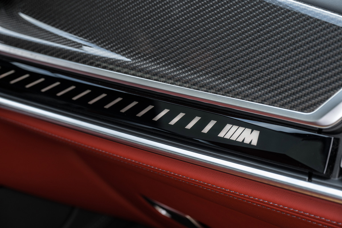 P90495596_highRes_the-new-bmw-x6-m-com