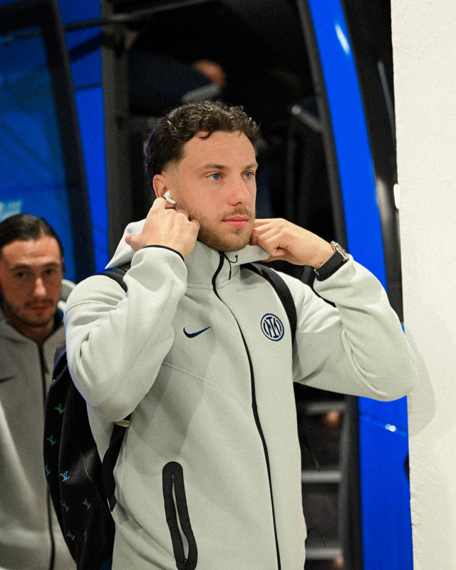 HECWHEv-Xc-AAz-Urk.jpg