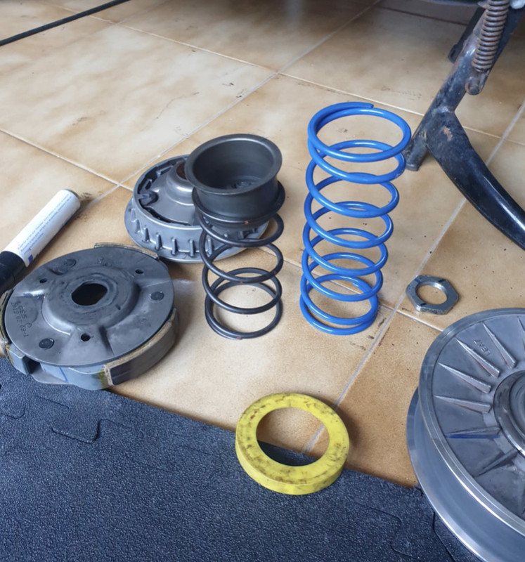 D2E9EBFB-FA41-446C-BB0F-740EE916E187