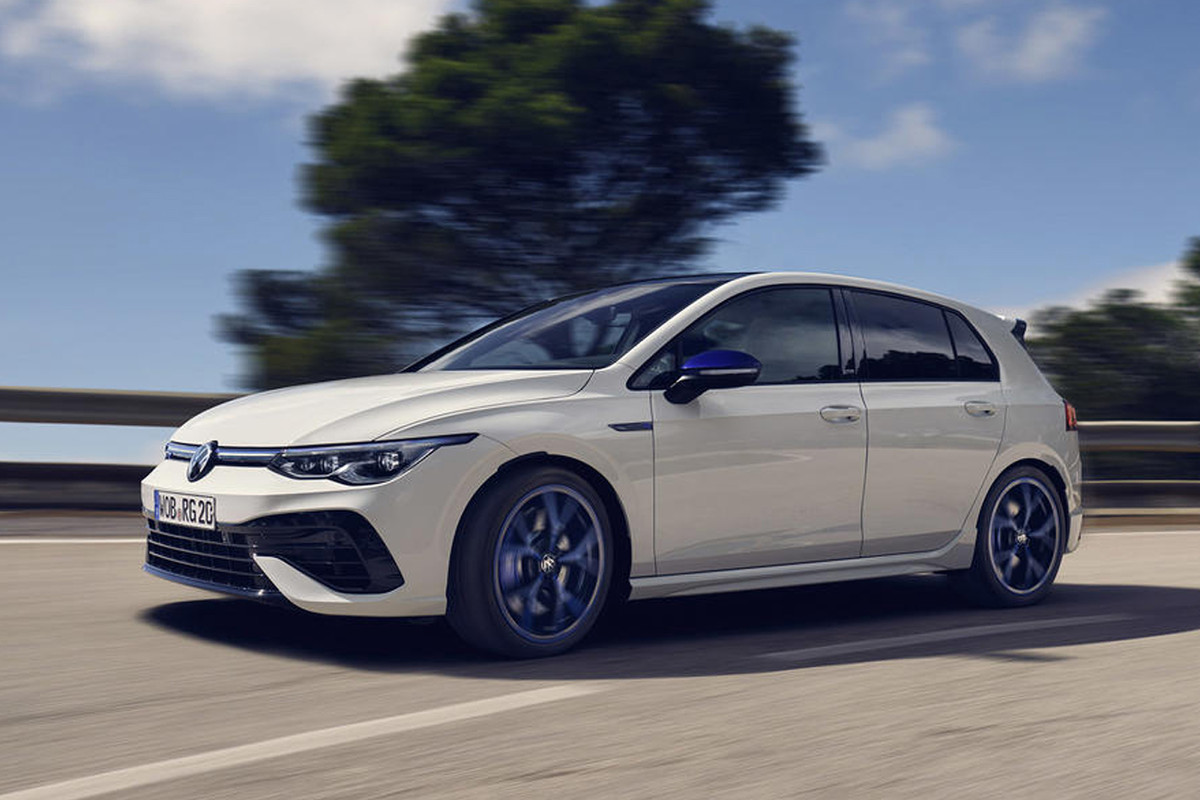 E3917ACA-7E55-4C8B-8C9E-05BCB656A7D3