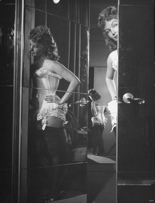 veronica_lake_mb74