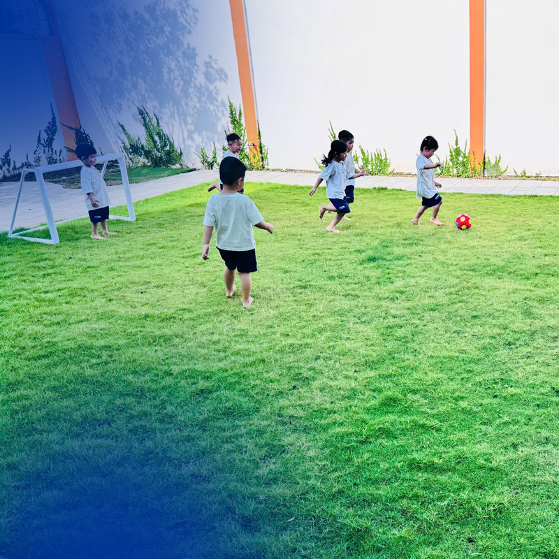 Indoor creative play area