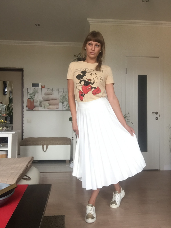 F5F74438-C847-4D5D-9ED5-F170279E0705