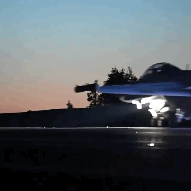 9EF9536A-BC44-4AC6-A080-9EE685FDC22D.gif