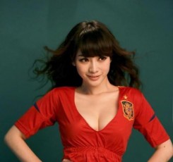 Liu-Yan-spanyol.jpg