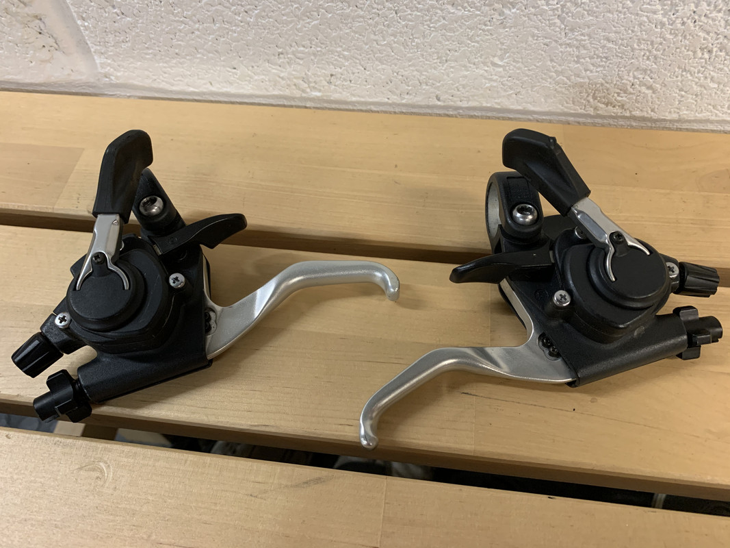 621F294C-24D1-449D-906E-D4F45104649E